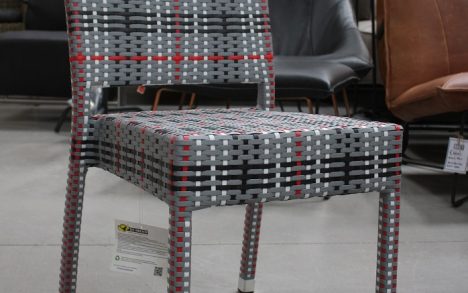 Nieuwe terrasstoel wicker ruitmotief