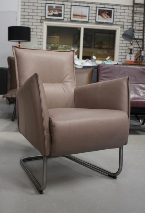 Fauteuil Aron Jess design (buttero opal)