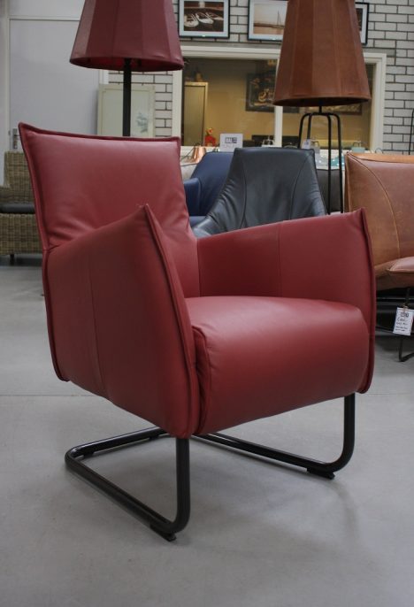 Fauteuil Aron Jess design (Royal Red)