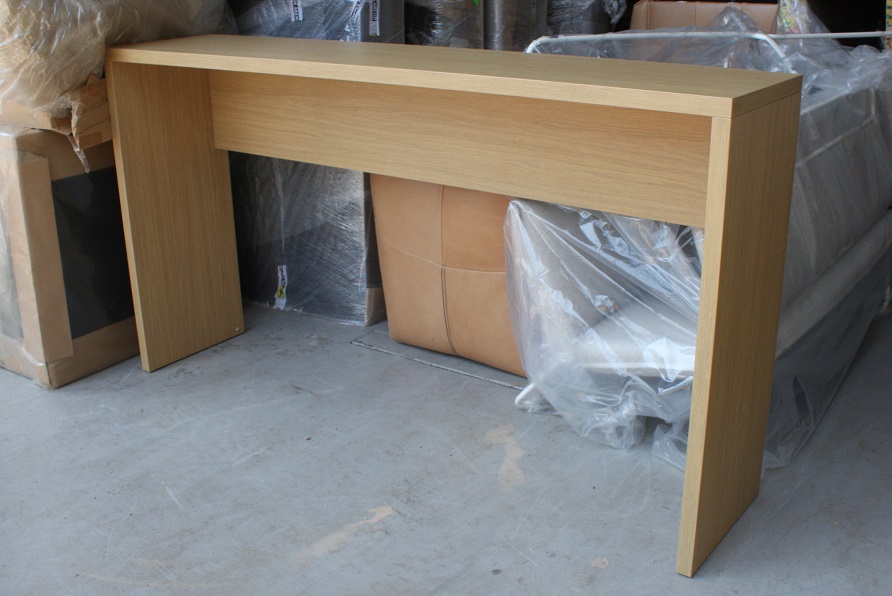 Bartafel / balie / wandtafel 279 x 45 cm.