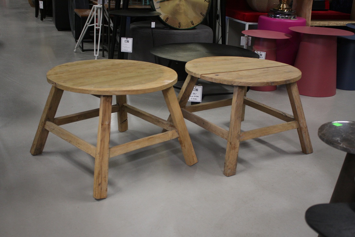 Salontafel / bijzettafel teakhout Ø60 x 43 cm.
