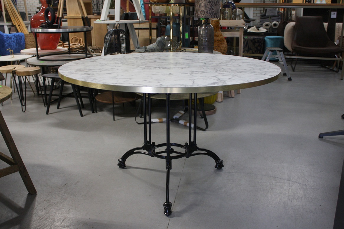 Eettafel rond marmerdessin Ø120