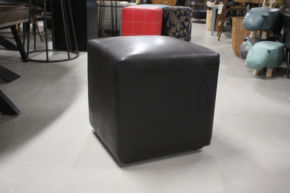 Poef / hocker vierkant donkerbruin kunstleer