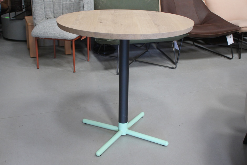 Eettafel eikenhout & metaal Ø80