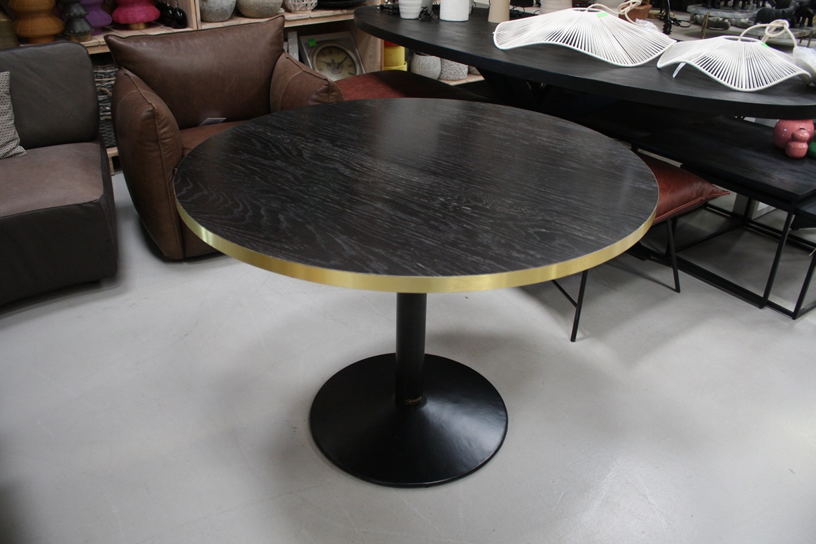 Eettafel rond zwart Ø105 cm.