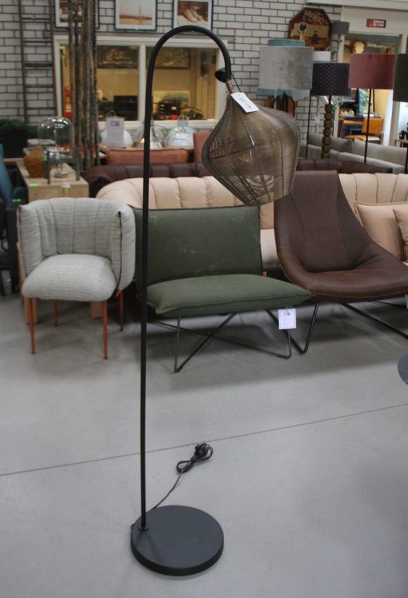 10 vloerlamp alvaro light en living metaal hal54